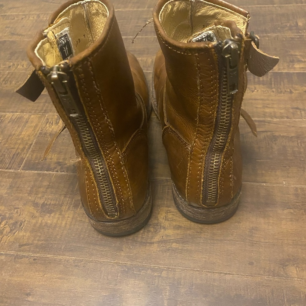 Frye Veronica Leather boots - Picture 13 of 14